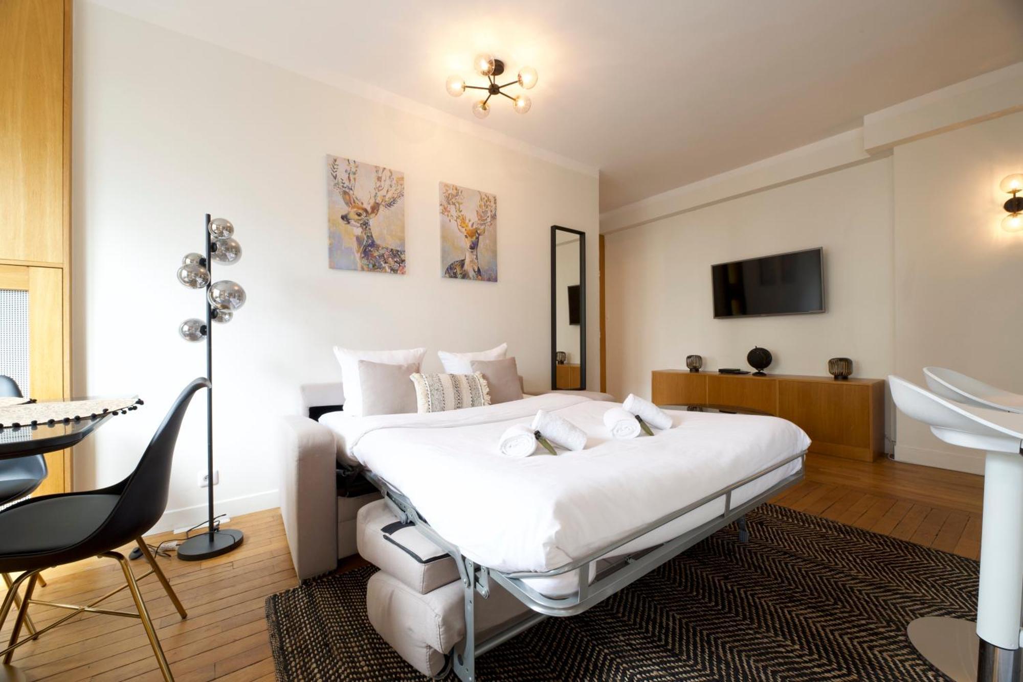Cia - Champs Elysees Matignon Apartment